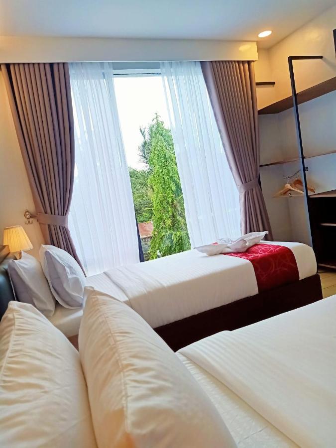 Inncity Hotel Calbayog Buitenkant foto